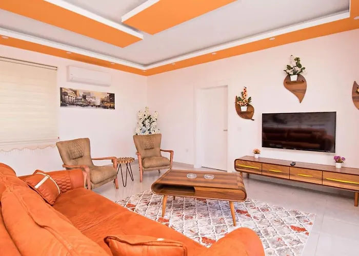 Вилла Uezuemlue 1 Bedroom Secluded With Private Pool Hot Tub Калкан