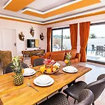 Uezuemlue 1 Bedroom Secluded With Private Pool Hot Tub *