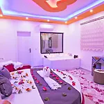Uezuemlue 1 Bedroom Secluded With Private Pool Hot Tub Villa *