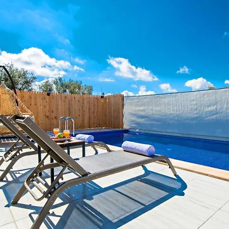 Villa Uezuemlue 1 Bedroom Secluded With Private Pool Hot Tub Kalkan