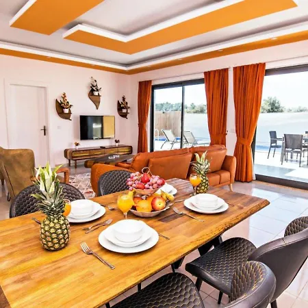 Uezuemlue 1 Bedroom Secluded With Private Pool Hot Tub *