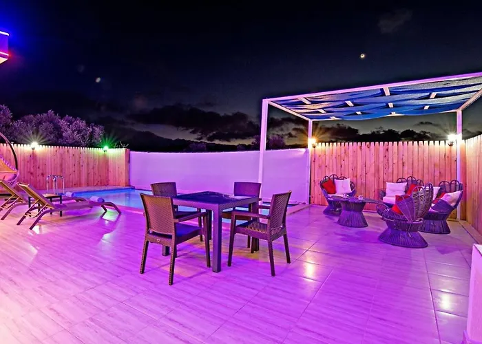 Uezuemlue 1 Bedroom Secluded With Private Pool Hot Tub 卡尔坎