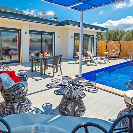 Uezuemlue 1 Bedroom Secluded With Private Pool Hot Tub Villa