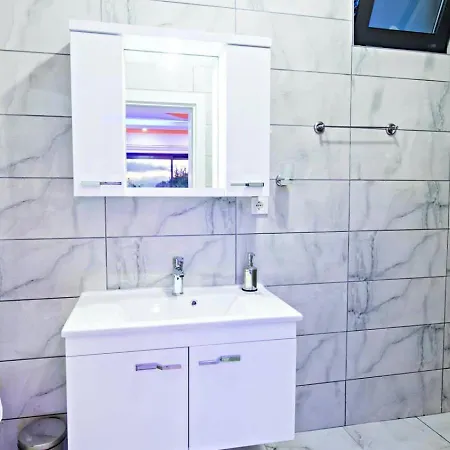 Villa Uezuemlue 1 Bedroom Secluded With Private Pool Hot Tub *