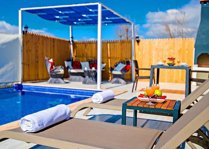 Uezuemlue 1 Bedroom Secluded With Private Pool Hot Tub Villa Kalkan